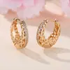 Pendientes Europeos y Americanos de Nicho con Patrón Calado Imitación Oro Galvanizado, Pendientes Exquisitos de Estilo Palacio Retro Geométrico a la Moda