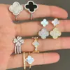 Anillo de Plata de Ley S925 Chapado en Oro K con Diseño de Trébol de Cuatro Hojas para Mujer, Diseño de Nicho, Sensación de Alta Gama, Anillo Elegante y Versátil