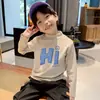 Camiseta Térmica de Manga Larga con Cuello Medio Alto para Niños de Talla Mediana a Grande, Estilo Nuevo Otoño/Invierno 2026, Pulóver Versátil como Prenda Base