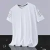 Camiseta de manga corta de seda helada de verano para hombre, camiseta holgada de cuello redondo y media manga para hombre, top sencillo de talla grande y secado rápido que combina con todo.