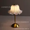 2026 Lámpara de Mesa Minimalista Lámpara de Noche para Dormitorio Mesita de Noche Luz de Lujo Ins Celebridad de Internet Luz Nocturna Recargable Luz Ambiental Decoración de Alto Valor
