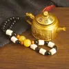 Tetera Mini de Aleación Vintage Mascota de Té Adorno de Mano Amuleto de Buena Suerte para Mahjong Decoración Colgante Puesto Callejero Artículo Pequeño Creativo Cultural