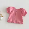 Camiseta de Verano de Manga Corta para Niña, Marca de Moda y Tendencia para Bebé, Bordes con Volantes, Botones de Flor de Colores, Mangas Abullonadas