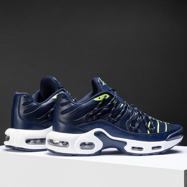 男鞋大码飞织运动鞋透气