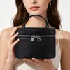 Nova Bolsa de Maquiagem Estilo Japonês e Coreano da Moda, Bolsa de Higiene Pessoal de Couro Bovino de Primeira Camada para Viagem, Bolsa de Armazenamento para Skincare, Couro Genuíno