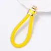 Llavero de Arco de Arcilla Cordón de Cuero Pequeño Regalo Pedrería Colgante de Llave de Metal Yiwu Pequeño Artículo Mayorista Transfronterizo