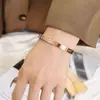 Pulseira de Aço Titânio com Diamantes Redondos Design de Nicho de Alta Qualidade Joias Estilo Frio Simples Estilo Coreano Personalidade