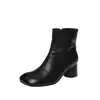 Botines Chelsea de piel en color té con leche 2026 Invierno tacón grueso tacón medio versátiles para el trabajo puntera cuadrada botines de tobillo de piel genuina para mujer