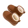 Botas de nieve para niños y niñas 2026 nuevos zapatos de algodón cálido de felpa de invierno zapatos de bebé botas cortas impermeables para niñas