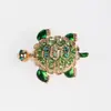 Broche de tartaruga retrô fofo europeu e americano em liga com strass, broche animal criativo e requintado para roupas masculinas e femininas, joias