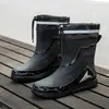 Botas de Lluvia para Hombre Estilo Motocicleta, Frescas, para Uso al Aire Libre, Versátiles y Cómodas, Adecuadas para Deportes al Aire Libre, Camping, Impermeables y Antideslizantes