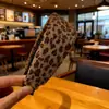 Diadema Ancha Estilo Americano con Estampado de Leopardo y un Elegante Diseño de Felpa que Aumenta la Altura para Otoño e Invierno, Accesorio Versátil para el Cabello para Lavarse la Cara
