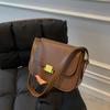 Bolsas Pequenas Populares Deste Ano para Mulheres Ins Nicho Nova Bolsa Transversal Versátil Retrô Outono e Inverno Bolsa Pequena Quadrada de Ombro Único