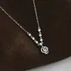 Novo 2023 micro cravejado zircônia elegante corrente clavícula feminina design de nicho pétala de rosa colar versátil