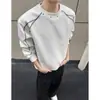 Top versátil, moletom estilo americano, camada interna branca, modelagem solta, camiseta de manga longa da marca trendy de outono com rebites para homens, camada base de peso pesado