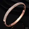Pulsera de acero de titanio, joyería para niñas, gran sentido del nicho, números romanos que no se desvanecen, pulsera de acero inoxidable con galvanoplastia de diamantes