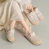 Zapatos de Tela para Mujer 2026 Verano Nuevo Estilo Lino Tejido Retro Bordados Pantuflas Slip-On Media Pantufla Comercio Exterior Zapatos de Mujer