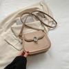 Bolsa Feminina Vintage Estilo Hong Kong, Nova Bolsa Simples Japonesa de Outono e Inverno, Bolsa Transversal Versátil e Elegante, Blocos de Cor Luxo Leve