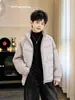 Jaqueta de Inverno com Penas para Meninos 2026 Novo Estilo Quente de Inverno Gola Alta Leve Roupa Externa Crianças Médias e Grandes Casual Roupas Infantis Tendência