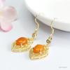 Aretes de Ámbar Natural de Guan Yu Amarillo Aceite de Pollo Cera de Abejas Ganchos para Oreja Joyería Vintage Transmisión en Vivo Venta al Mayoreo Dropshipping S4102503
