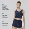 Conjunto de Roupa de Yoga para Mulheres: Top Regata Esportivo com Camisola Embutida, Lindo Design nas Costas, Camiseta Anti-Exposição, Conjunto de Shorts Casuais Respirável