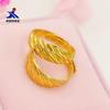 Anillo bañado en oro de latón, galvanizado al vacío, imitación oro, artículos de puesto de joyería para bodas, fuente en vivo, anillo para parejas de lluvia de meteoros