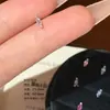 Pendientes de acero de titanio 316L, modernos y de alta gama, ear cuffs brillantes de zirconia individual en forma de marquesa, modernos y versátiles, pendientes de piercing dulces