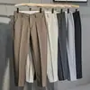 Pantalones de traje para hombre, corte entallado, rectos, antiarrugas, sin planchado, informales, de negocios, de alta calidad, negros, con dosificación recortada.