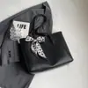 Bolsa de Color Sólido de Gran Capacidad 2026 Nuevo Estilo de Verano Bolso de Hombro para el Trabajo y los Viajes con un Toque Relajado e Informal Bolso Tote