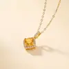 Yuebao Jewelry Colgante de Plata de Ley S925 con Forma de Rombo y Cristal Amarillo Multifacético Lujo Ligero Atracción de Riqueza Nicho Versátil Adorno para Colgar en la Clavícula