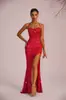 Vestido Longo Tubinho com Lantejoulas e Decote Halter, Fenda Alta, Cintura Marcada, Emagrecedor, Costas Nuas, Que Marca o Quadril, Vestido para Festa à Noite, Disponível em 3 Cores