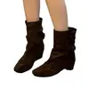 Botas de Cano Curto de Camurça Amassada Botas Cowboy Couro Macio Nicho Bico Quadrado Botas de Cano Curto Empilhadas Estilo Francês Botas Emagrecedoras Femininas Estilo Western Salto Embutido