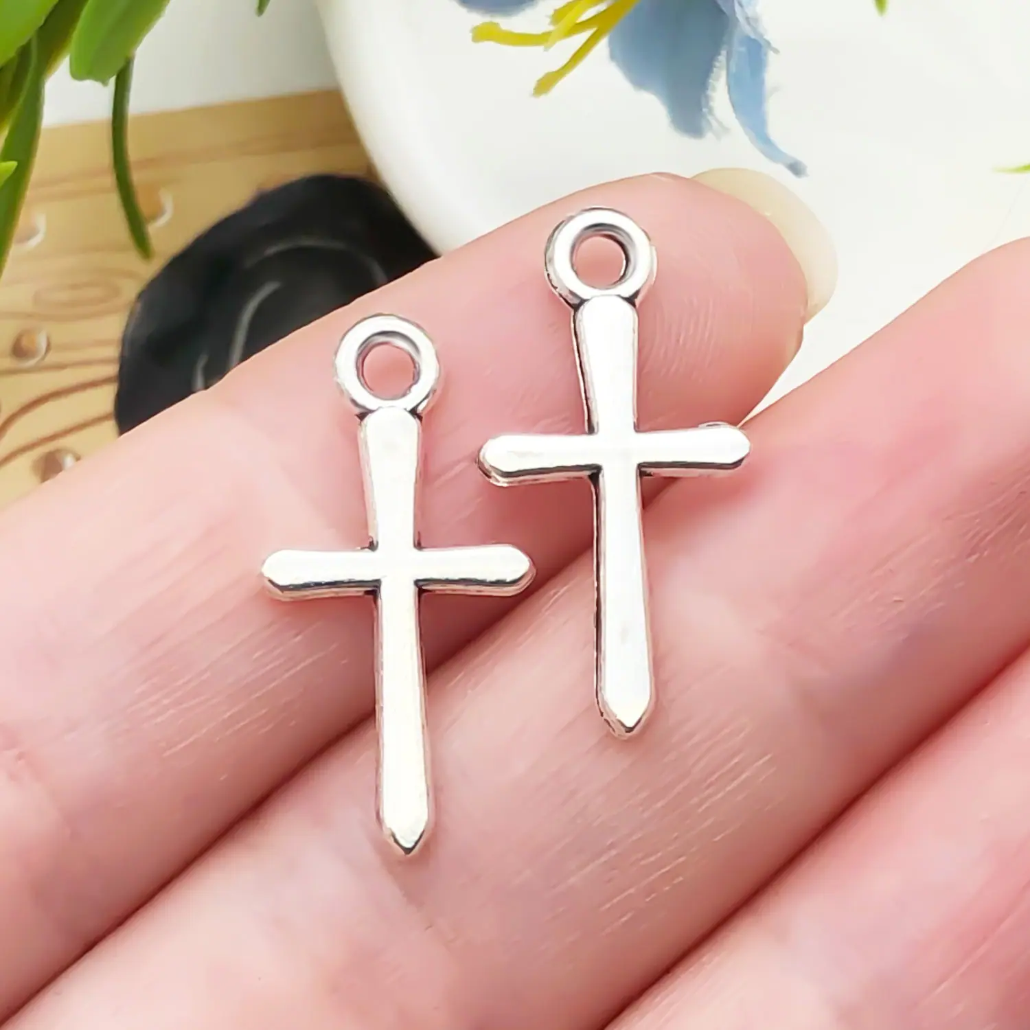 22334-X2-古银锌合金十字架22x11mm-0.5g