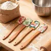 Raspador Pequeno Longo de Silicone para Uso Doméstico Faca para Misturar Creme Cabo de Madeira Raspador de Manteiga Espátula para Bolo Ferramenta de Confeitaria Personalização
