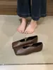 Edição em Pele de Cordeiro Design de Nicho Sentido Feminino Sapatos 2026 Nova Primavera Estilo Coreano Retrô Bico Quadrado Sapatos Planos Macios