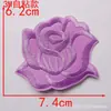 Tamanho pequeno, médio e grande autoadesivo bordado de flor de rosa adesivo de tecido patch branco patch decorativo para roupas flor de tecido acessórios de vestuário
