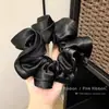 Estilo coreano hija estilo dorado satén de alta calidad borde de madera bola de flor de cabeza para el pelo cuerda para el pelo