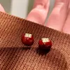 Pendientes Ruyi de Caqui Rojo para Mujer, Pendientes de Lujo Ligero Otoño/Invierno de Gama Alta, Pendientes Niche de Caqui Bueno Blanqueadores