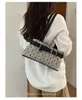 Bolsa Pequena Quadrada de Bolinhas Retro Estilo Coreano Nicho para Mulheres 2026 Novo Modelo Versátil de Ombro/Axila de Alta Qualidade