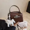 Bolso de Mano Transfronterizo 2025 Nueva Moda Bolso de Hombro Bandolera para Mujer Diseño Nicho de Alta Gama Bolso Kelly para Viaje
