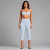Conjunto de Sutiã Esportivo Cruzado com Gola Halter para Mulheres, Lindo Sutiã de Yoga com Costas Cruzadas, Calça Capri de Fitness de Secagem Rápida, Conjunto de Duas Peças para Yoga