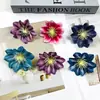 Flores artificiales de rosa silvestre pequeña, flores falsas de tela de seda, accesorios para ropa DIY, materiales para regalos, decoraciones de pared de flores para bodas