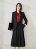 Jaqueta Cinza de Alta Qualidade com Gola Pequena e Mangas Longas, Saia Plissada Feminina, Camisa, Terno Novo de Três Peças para Outono e Inverno, Roupas de Trabalho
