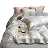 Conjunto de Verão Quatro Peças Seda Nu Dormir Leve Luxo Toque de Alta Qualidade Fronha de Edredom Seda Gelada Lençol de Cama de Seda Genuína Lavável Lençol de Elástico