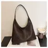 Bolsa de Ombro Grande Capacidade Estilo Coreano Retrô Bolsa de Braço Trançada Simples e Fashion High-Grade Casual Versátil Bolsa para o Dia a Dia