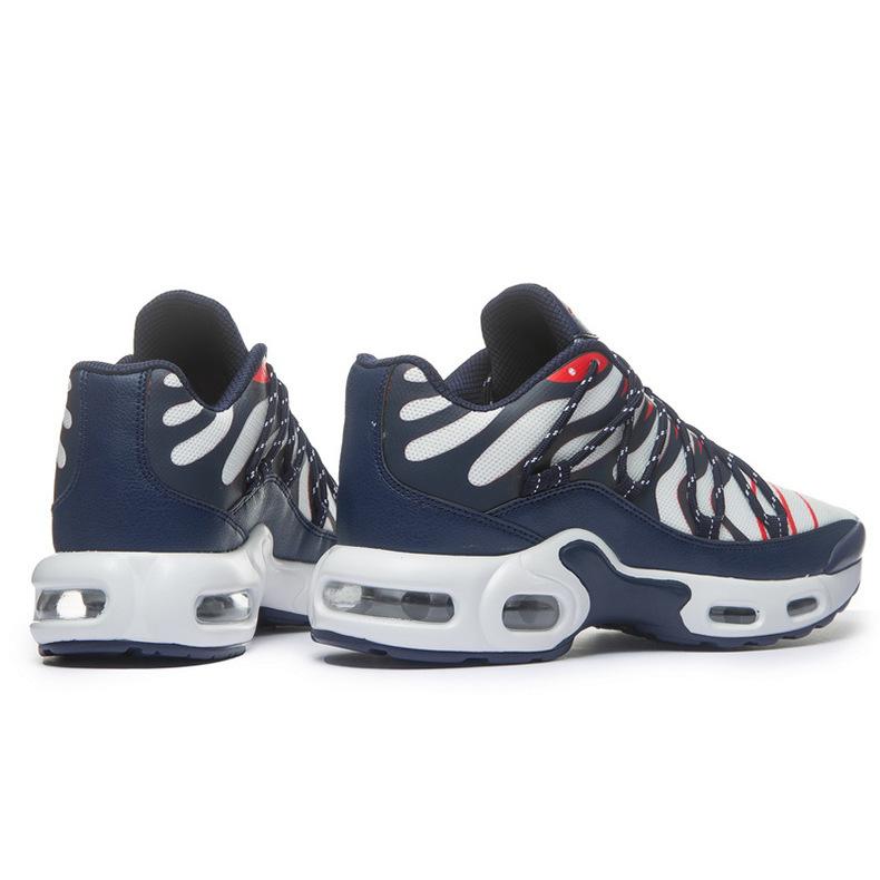 男鞋大码飞织运动鞋透气