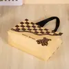 Loja de Roupas Infantis Ursinho Fofo Desenho Animado Embalagem de Sacola Não Tecida com Sacola de Compras para Presente Pronta para Venda