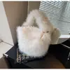 Bolsa de nube peluda al por mayor transfronteriza para mujer, piel sintética, para el hombro, portátil, con cadena, exquisita, de alta calidad, para la noche
