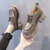 Zapatos pequeños de cuero para mujer estilo británico 2023 nuevo primavera y otoño combinación de colores moda estilo occidental tacón grueso suela gruesa elevadores mocasines mujer