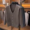 Chalecos para hombres de mediana edad y ancianos para otoño e invierno 2026, estilo nuevo, forrados de polar, chalecos de manga larga para papás, chalecos interiores cálidos para hombres